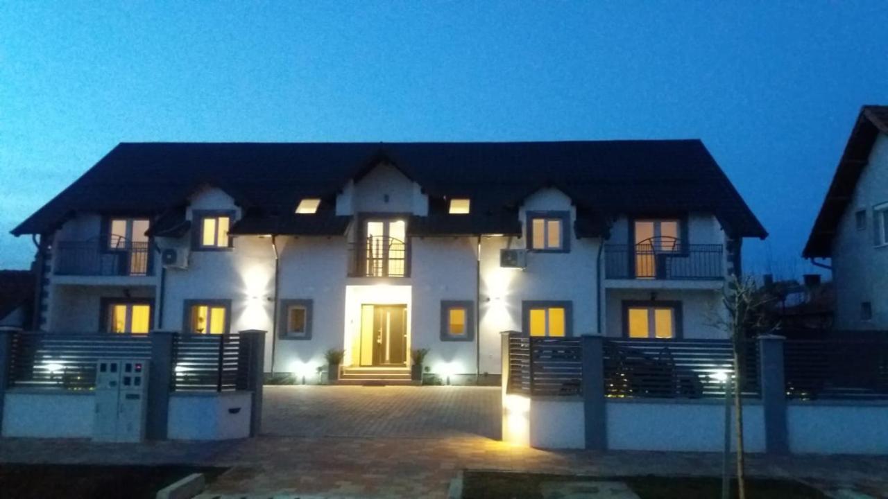 Apartament Saguna Sînnicolau Mare Exteriér fotografie